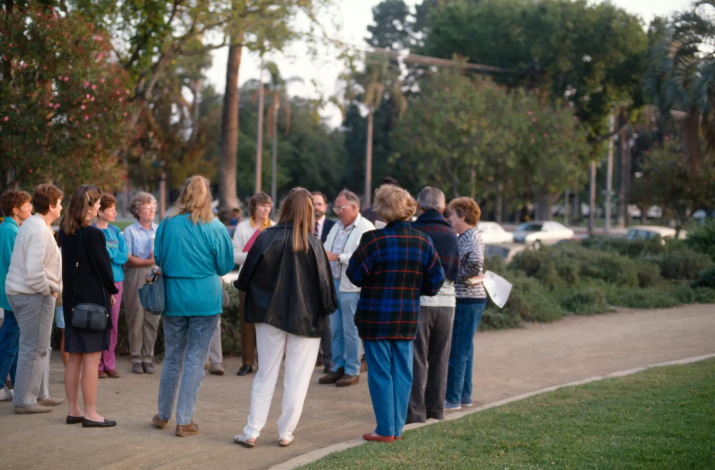 Master Gardener meeting with Bruce Van Dyke at Alice Keck Park Memorial Garden