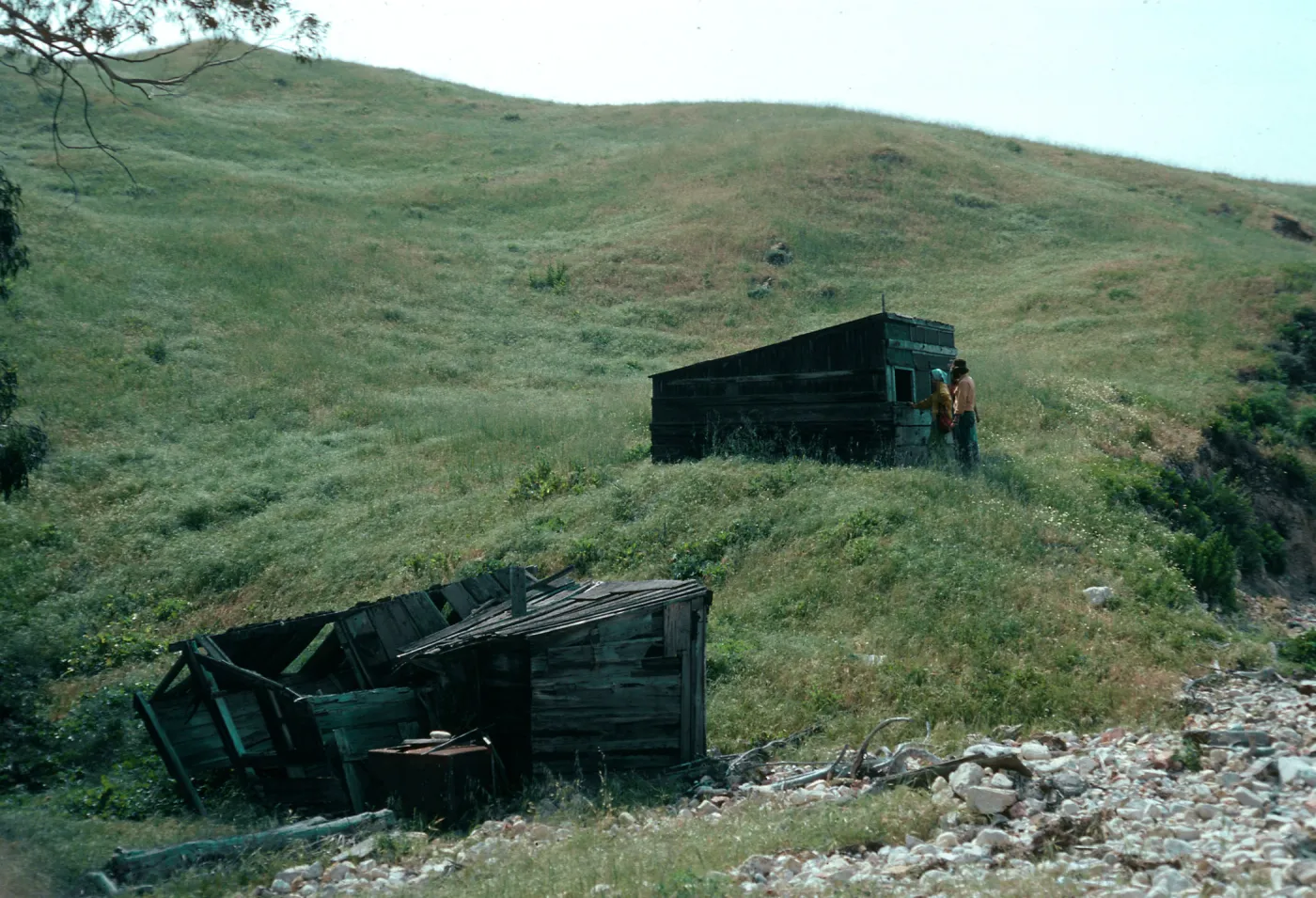 Santa Cruz Island, China Harbor, fishing shacks