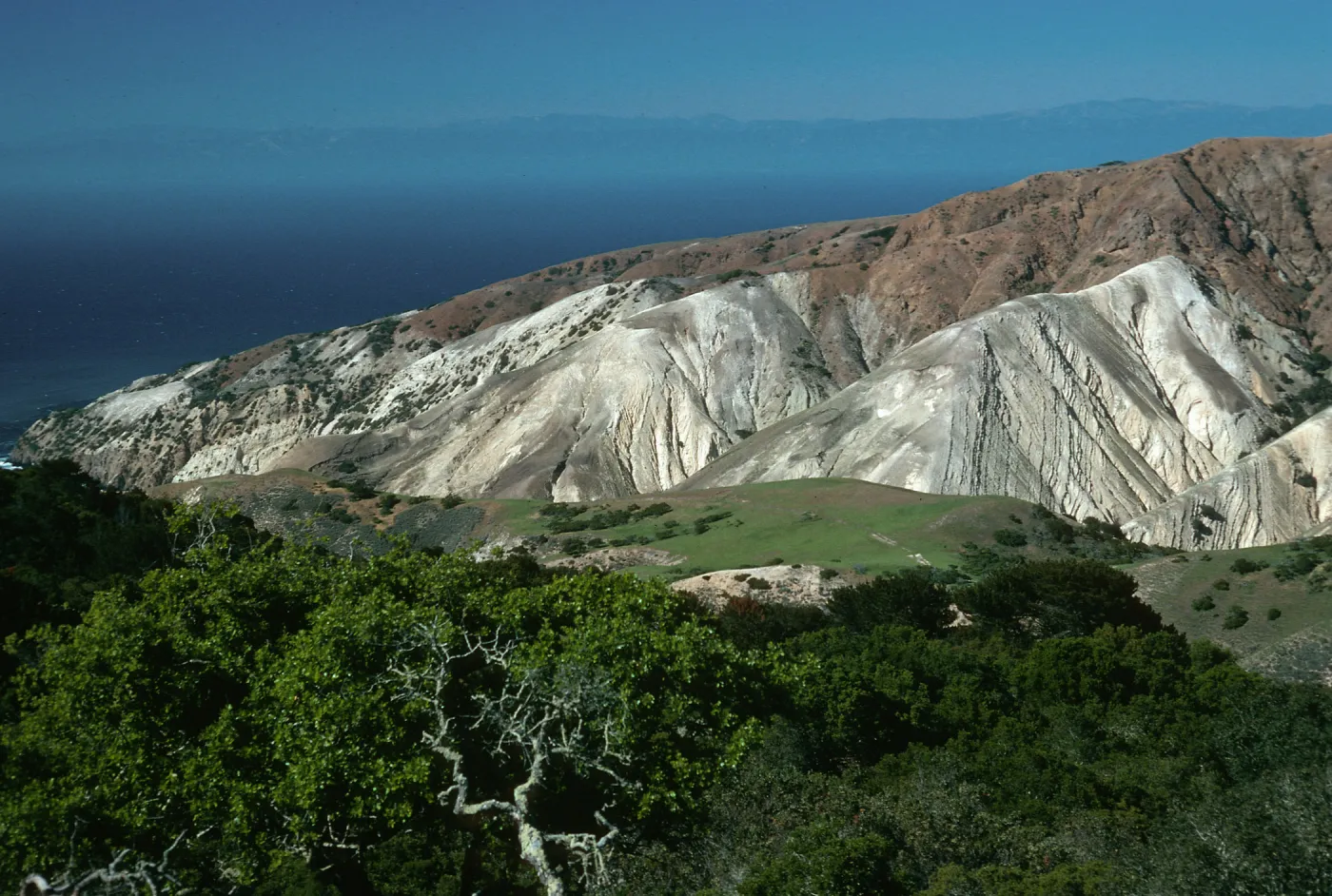 Santa Cruz Island, view of No Mans Land