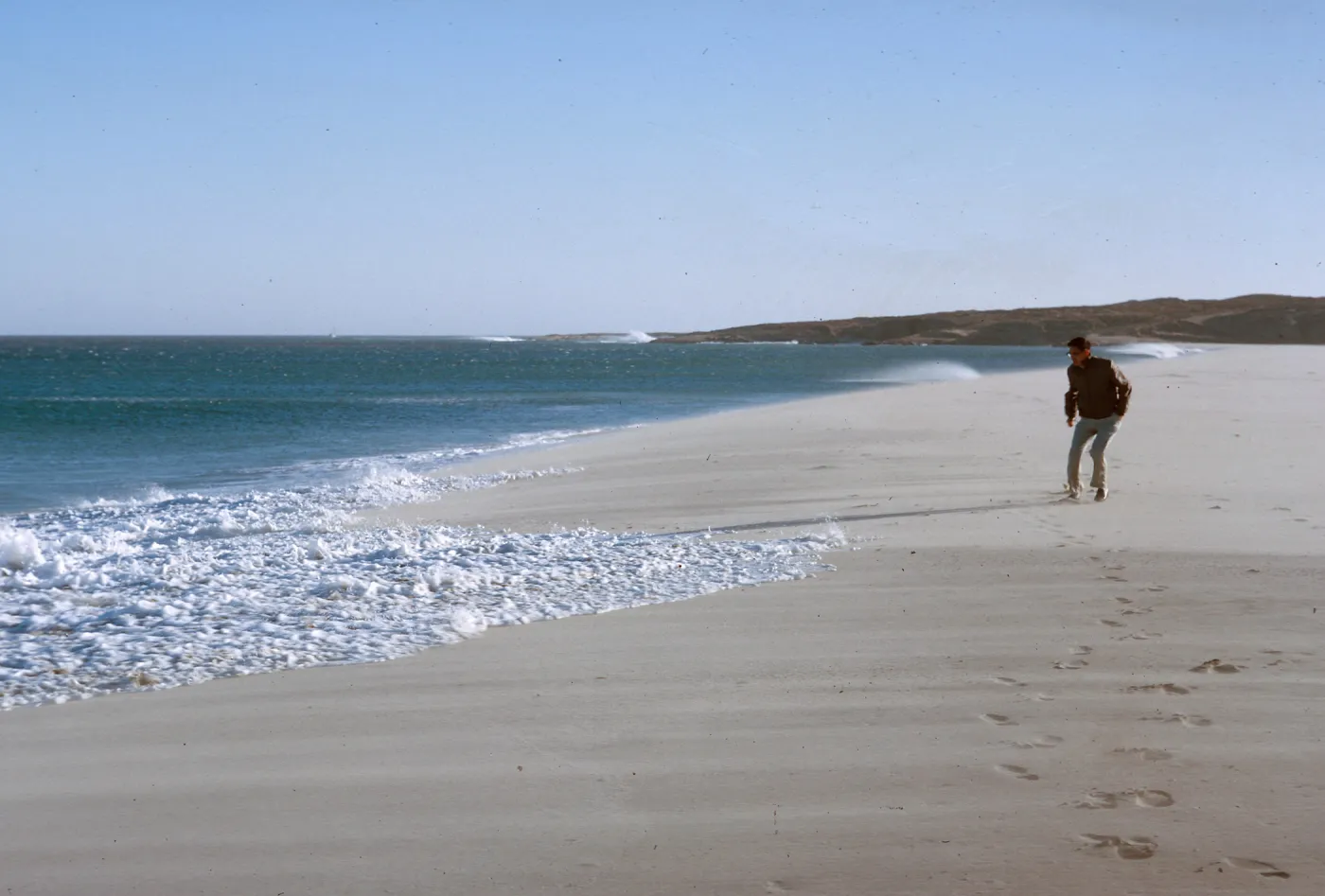5/ Dan Smith on sand spit - looking West, 65-113 & SN-30