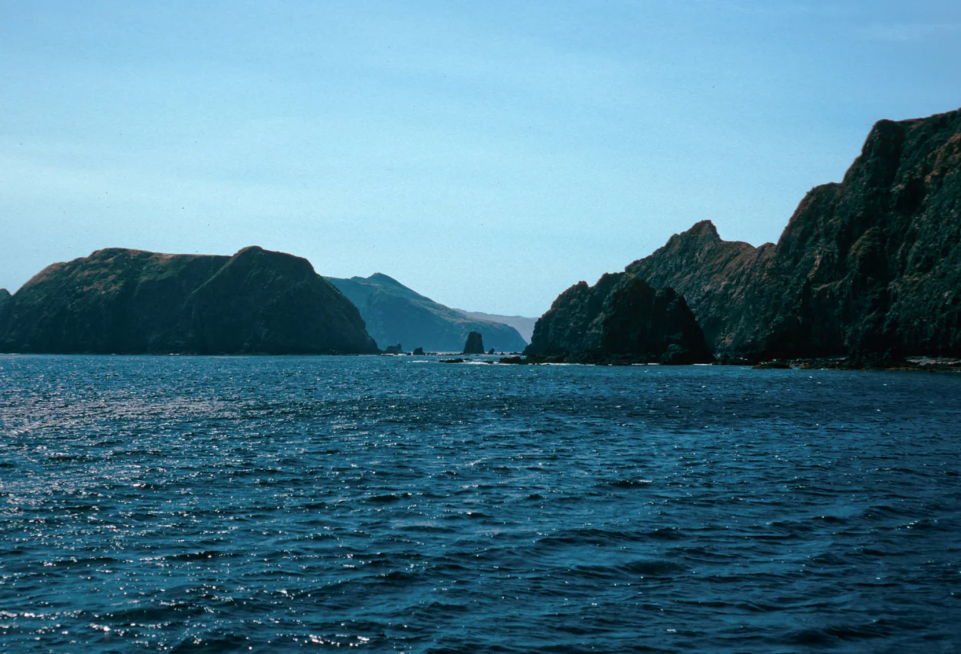 break between Middle & East Anacapa Island
