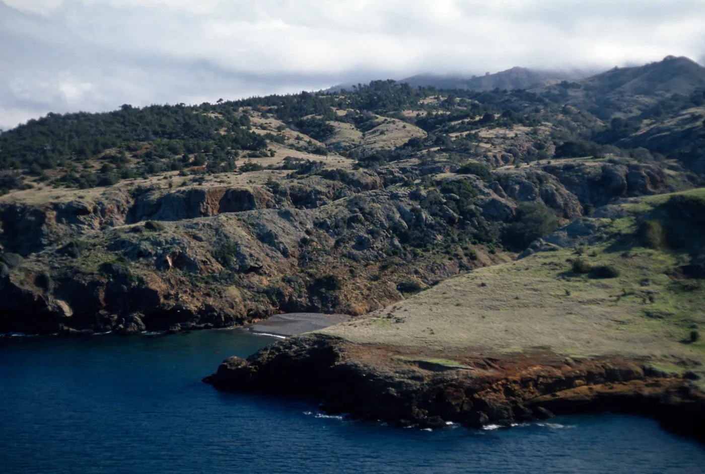 Twin Harbors area, Santa Cruz Island