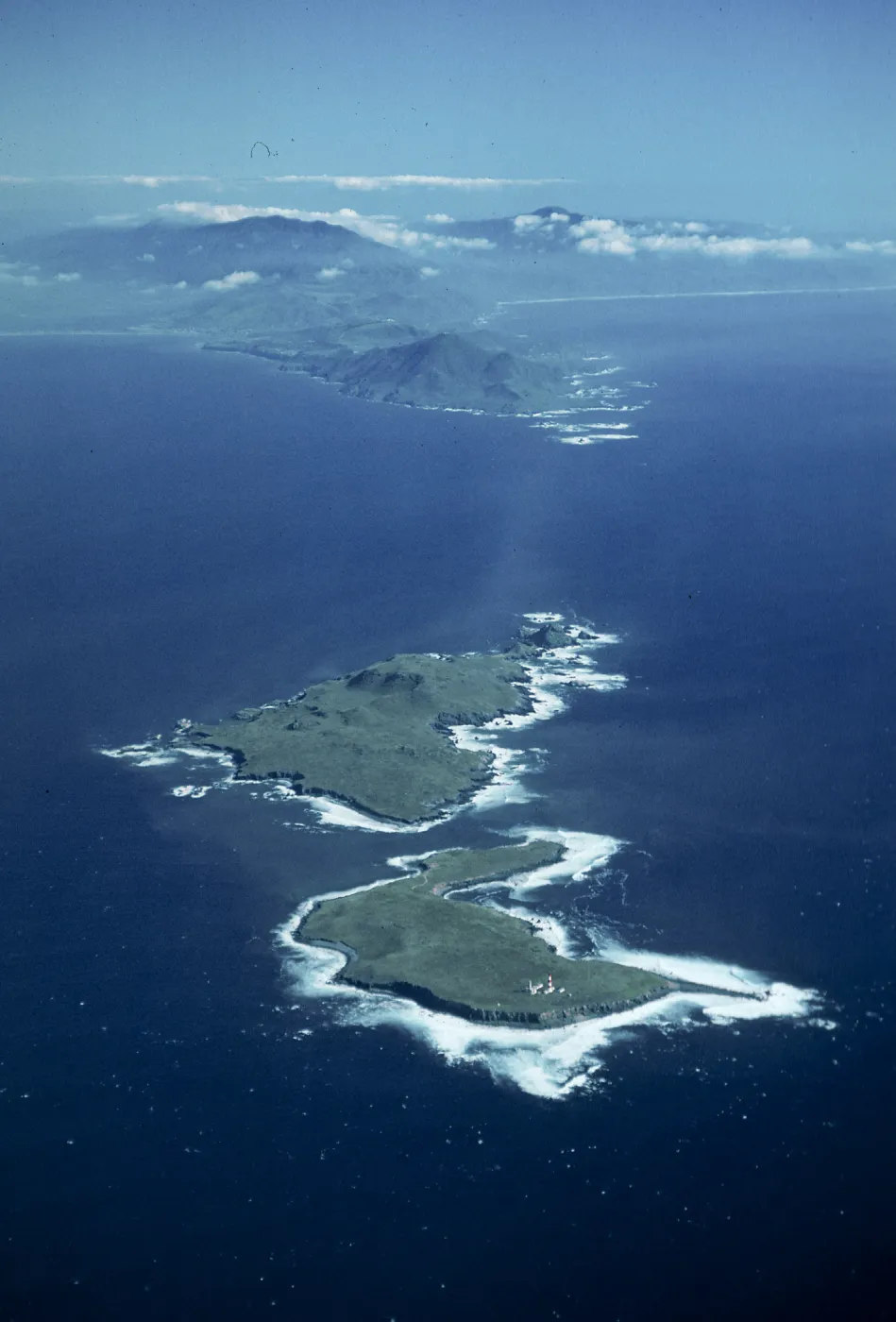 Punta Banda peninsula, Todos Santos Island