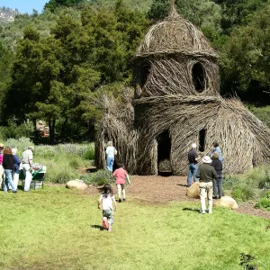 Patrick Dougherty Toad Hall Grand Opening