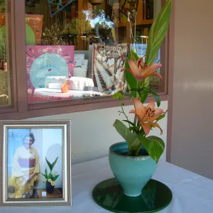 ikebana, floral arrangement