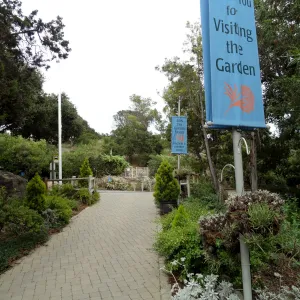 Entrance banners, SBBG
