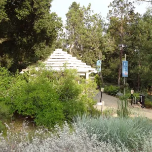 lower Meadow, Entrance kiosk
