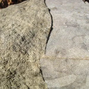 Rock exfoliating, Campbell Trail