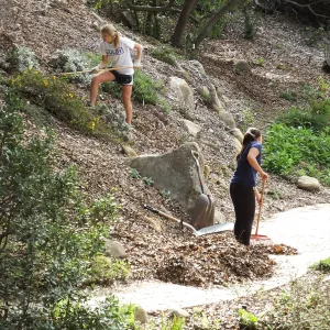 Volunteers from Cate School working in the Arroyo Section