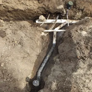Arroyo sewer line construction