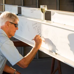 Pritzlaff Conservation Center, Wishes in the Walls event, beam signing