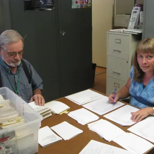 2009 Fall Plant Sale set-up, Tricia Wardlaw, Dieter Wilken