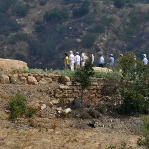 Men’s Garden Club touring the Island View Garden