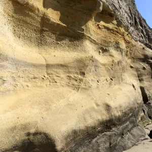 Santa Rosa Island Trip, Rock along beach