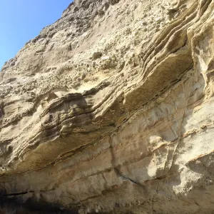 Santa Rosa Island Trip, Rock along beach