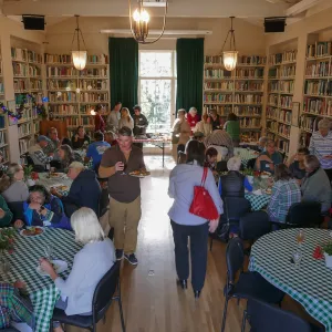 Volunteer Holiday Potluck Lunch