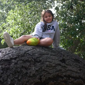 FamCamp 2005, Liliana in tree