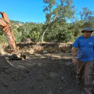 Hansen site, digging Hort Barn foundation