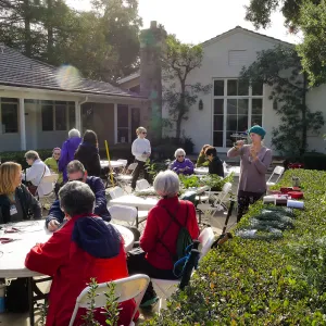 Free Senior Day, Wreathmaking Class