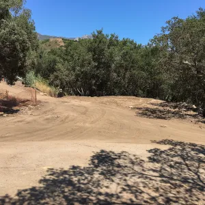 Hansen Site, Hort Barn construction