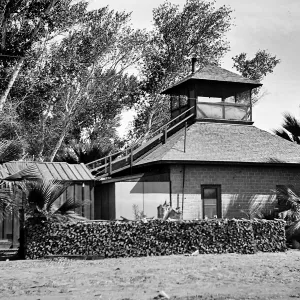 Indio [trip], building