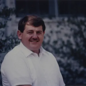 Dr. Edward Schneider
