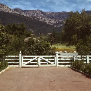 Courtyard view to the mountains
