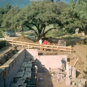 Construction of the North Wing