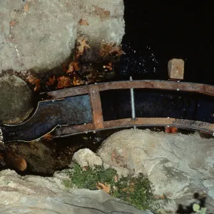 construction of the redwood flume, Mission Dam