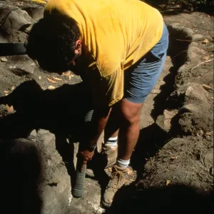 old Mission Aqueduct, construction of the redwood flume