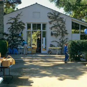 Event setup, outside Library