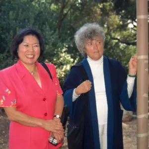 Japanese consul-general visit to Tea House