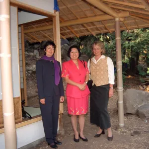 Japanese consul-general visit to Tea House