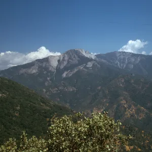 Sequoia National Park, viewing east crest Sierra Nevada Mountains