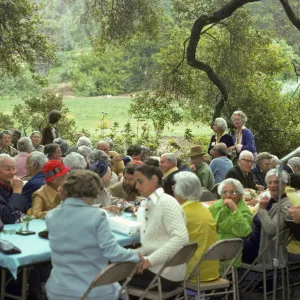 Dr. Bertram Thomas, SBBG Members Day Picnic, 1977, under the oaks