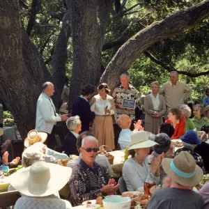 SBBG Members Day Picnic, 1982, under the Meadow Oaks