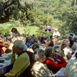 SBBG Members Day Picnic, 1986, under the oaks