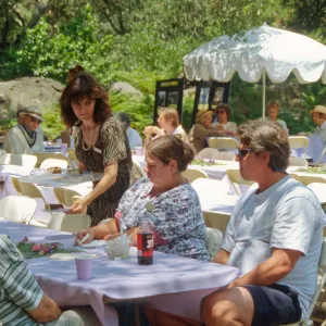 SBBG Members Day Picnic, 1996, under the Meadow Oaks