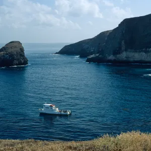 Santa Barbara Island, dive boat, North end
