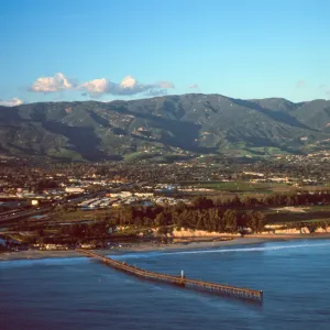 Goleta Pier