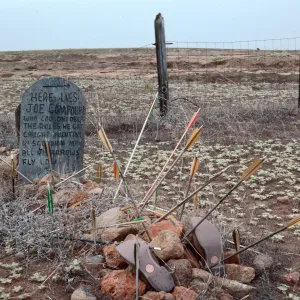 grave, Scorpion/Smugglers Trail, Santa Cruz Island