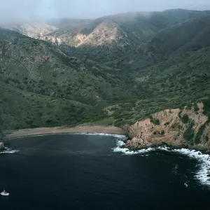 Coches Prietos, Santa Cruz Island