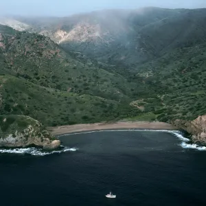 Coches Prietos, Santa Cruz Island