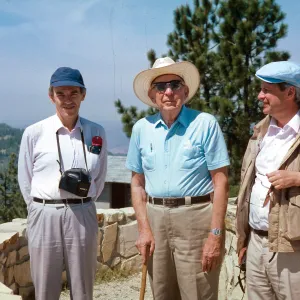 C. H. Muller, center